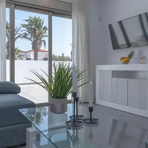 Apartment Family 1 Beachfront By Holidays, Corralejo